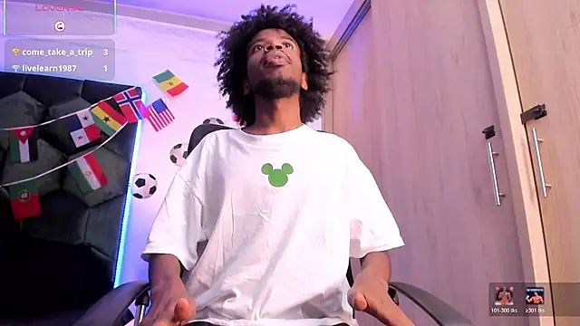 Chat +18 de AllexJacob ao vivo