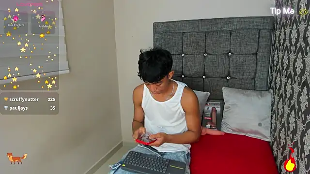 Little_Twink19x Adlı Modelin Canlı XXX Sohbeti