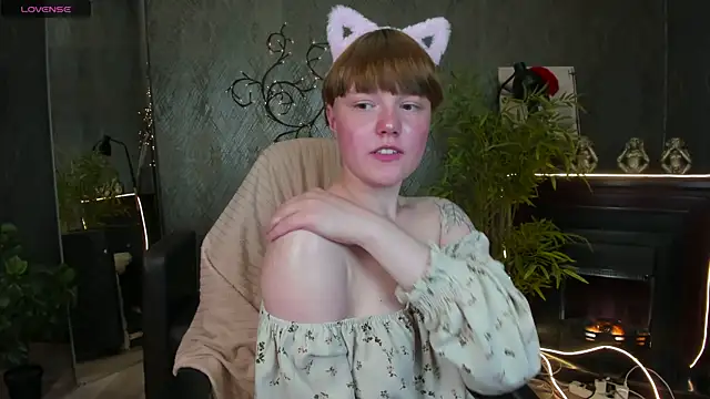 DreamyLuna's Live XXX Chat