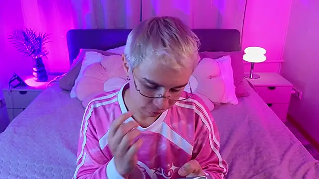 e1v1s Live XXX Chat