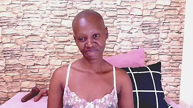 Chat +18 de EbonyOlive69 ao vivo