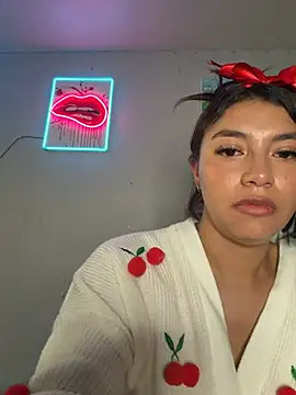 CocoaGigiMuse's Live XXX Chat