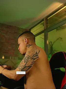 Онлайн чат XXX AlphaMasterXxx