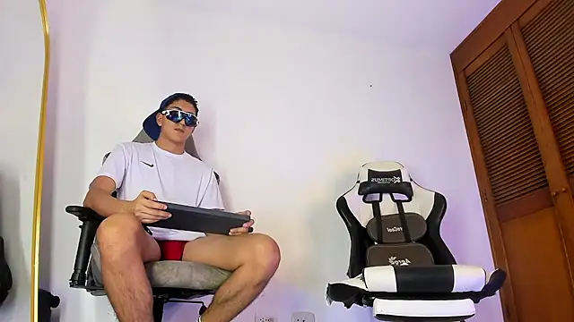 Онлайн чат XXX sotooliver3