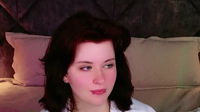 Chat XXX Live Milana_Bold