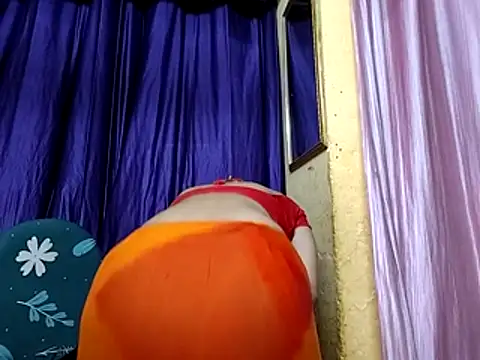 poojaxxx65's Webcam Show