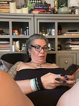 dieseldame1313's Live XXX Chat