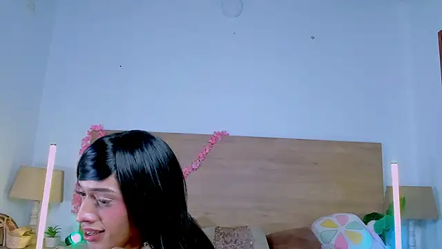 LaraRous live XXX chat