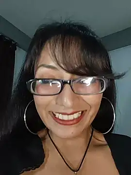 Živý XXX chat LucyCherry69