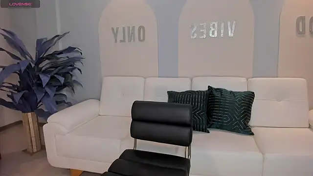 Chat XXX ao vivo de SunnyRivers