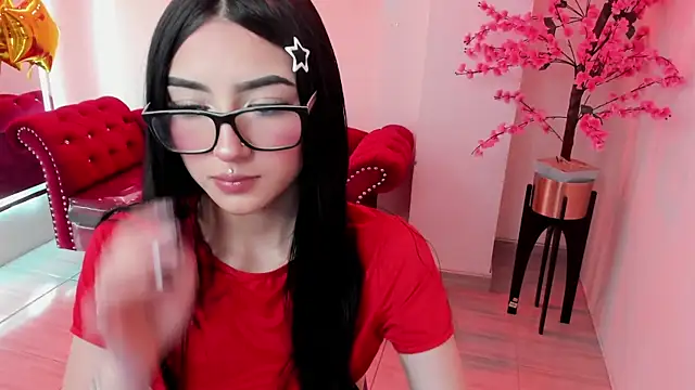 Emily_andrews' Live XXX Chat