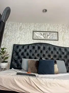 XXX chat uživo modela Lander_Cruz