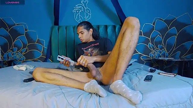 maxi_max0 Live XXX Chat