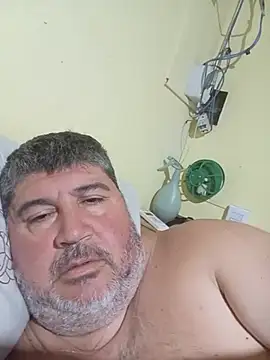 tatingordin élő XXX-chatje