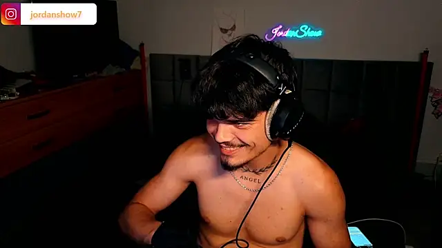 JordanShow Chat XXX in diretta