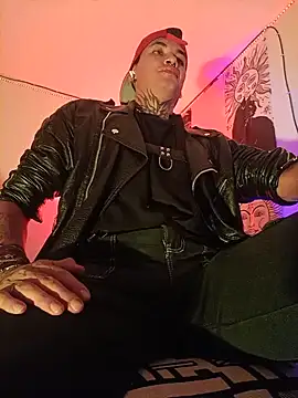 AlecBanne_ élő XXX-chatje