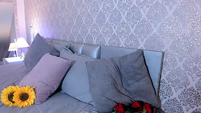Chat +18 de NohaCooper ao vivo