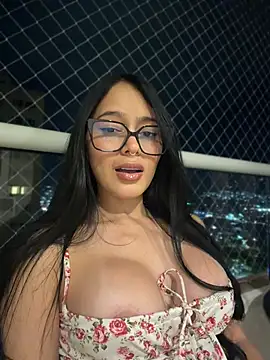 Chat +18 de iam_ruby ao vivo