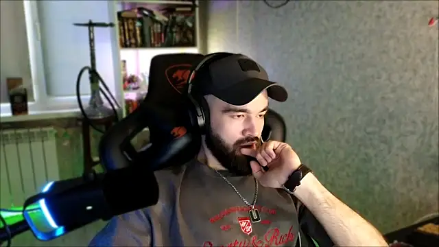 Chat +18 de _Serious_Man ao vivo