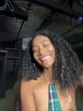 Chat XXX en directo de SweetCheeksXXX