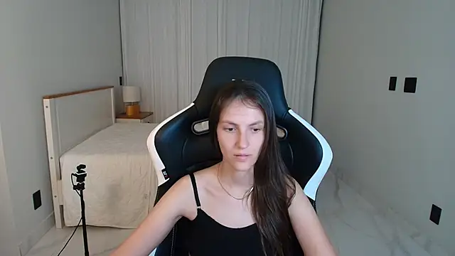 upssnowy live XXX chat