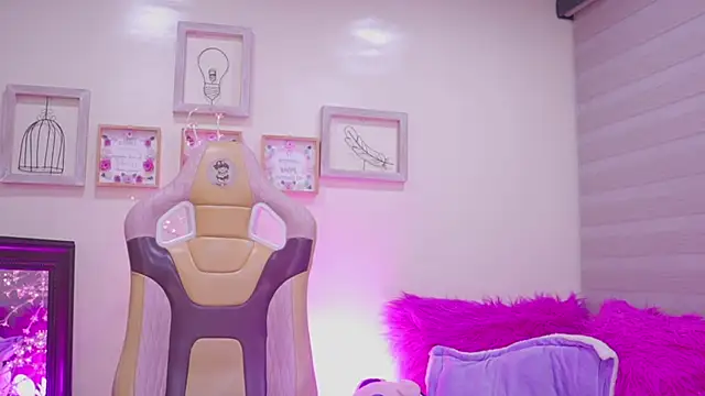 milly_kenner – Naživo XXX chat