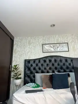 Chat XXX en directo de Lander_Cruz