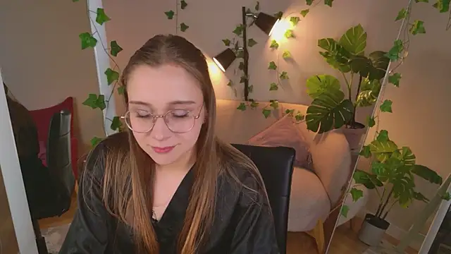 Онлайн чат XXX HollyWheeler