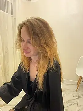 Chat +18 de AinyrVixxen ao vivo