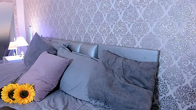 Онлайн чат XXX NohaCooper