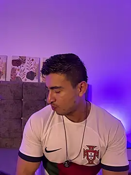 Czat XXX na żywo – Chris_Clarck