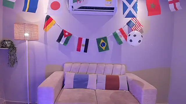 Онлайн чат XXX Malia_faenz