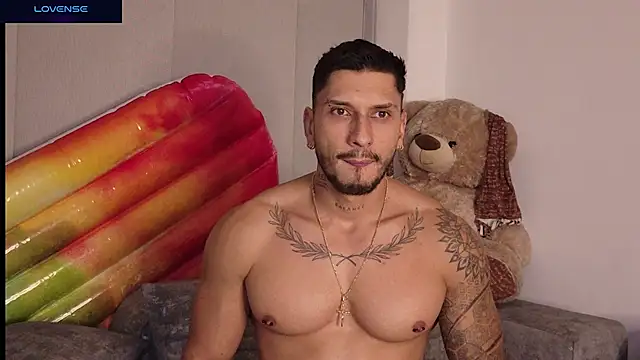 XXX chat uživo modela Seth_Vegaa