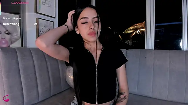 Онлайн чат XXX Daphne_chers