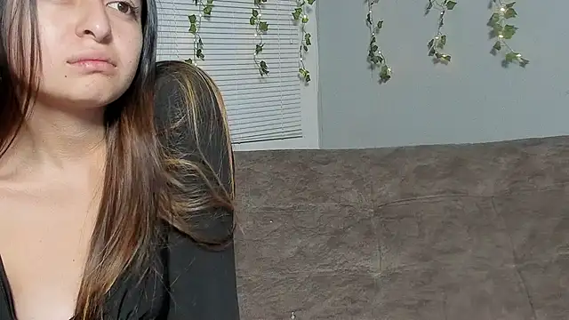 Chatroom XXX en direct de Lala_fluffy