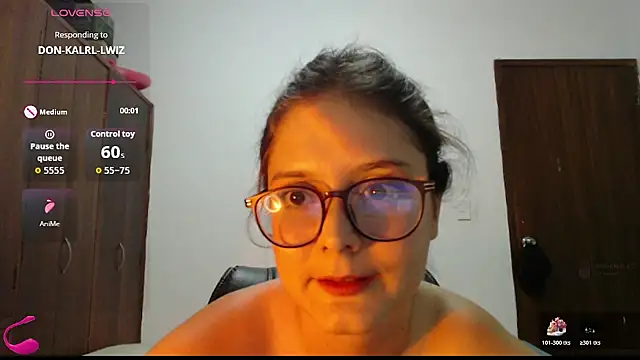 Živý XXX chat MadieeLorez
