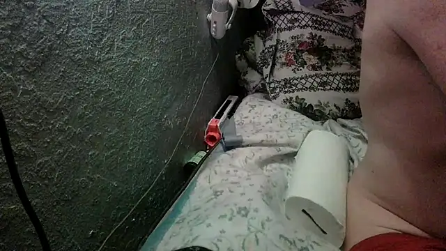 PornStro921 élő XXX-chatje