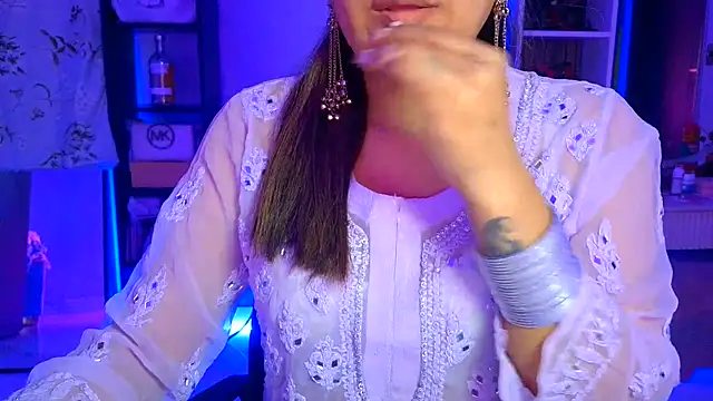 Онлайн чат XXX _Maanvi_