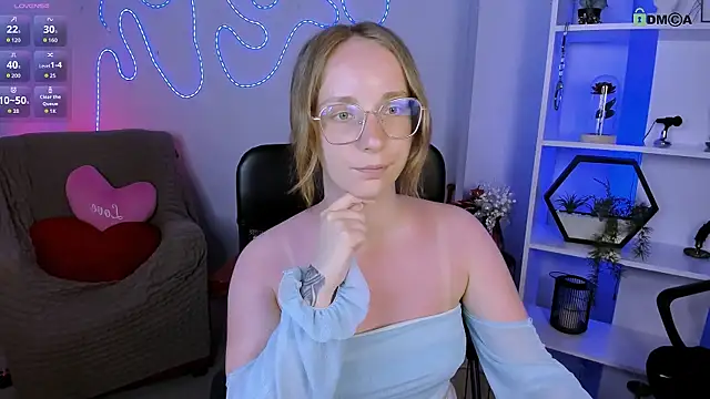 Онлайн чат XXX evalora_vei