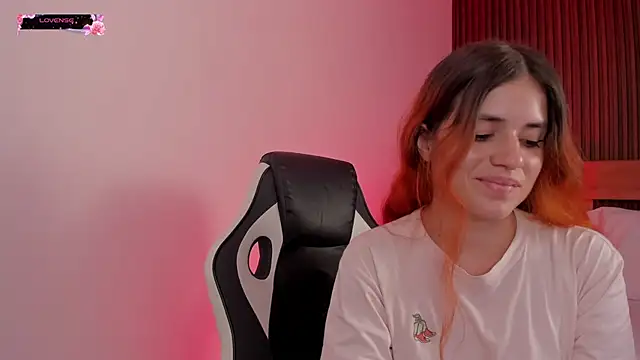 alliss_ginger_ Adlı Modelin Canlı XXX Sohbeti
