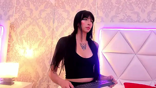 LaylaaDoll's Live XXX Chat