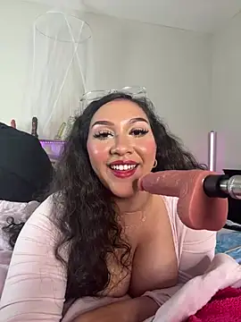 Chatroom XXX en direct de Lickplayofficial