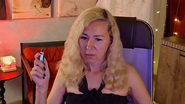 DonnaSmitth Chat XXX in diretta