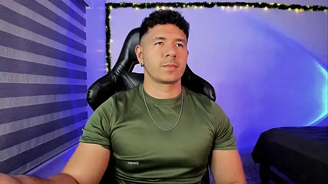Chat XXX ao vivo de ransoj