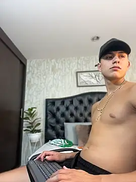 Chat XXX en directo de Lander_Cruz
