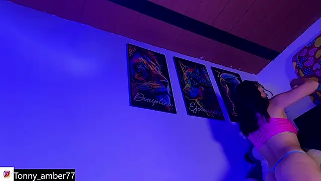 Онлайн чат XXX Amber77__