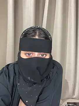 Arab-mimi's Live XXX Chat