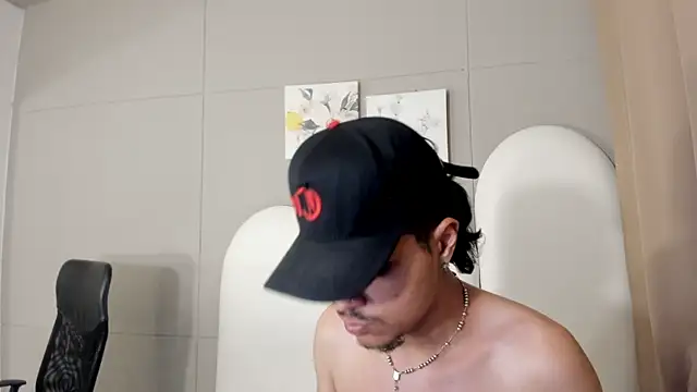 Briian__ Chat XXX live