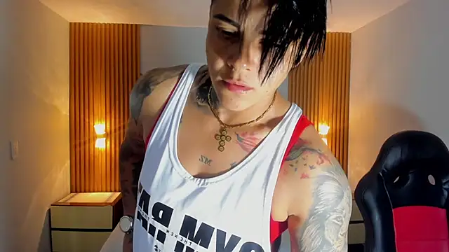 KAROLLJONES1's Live XXX Chat