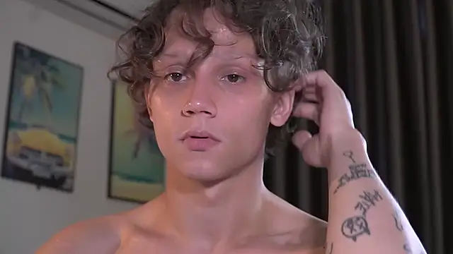 Nicky_nealn Webbikameraesitys